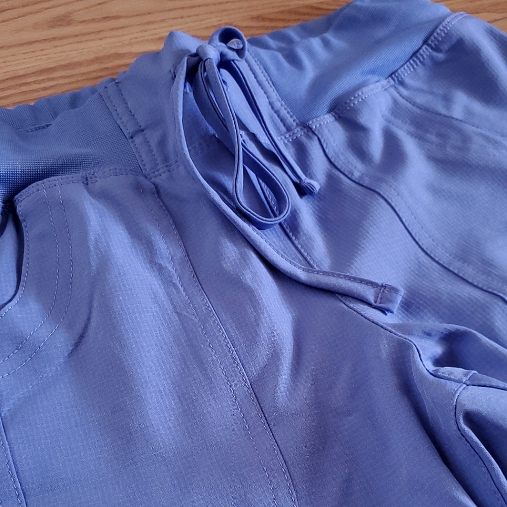 Low Rise Scrub Jogger Pants. New!